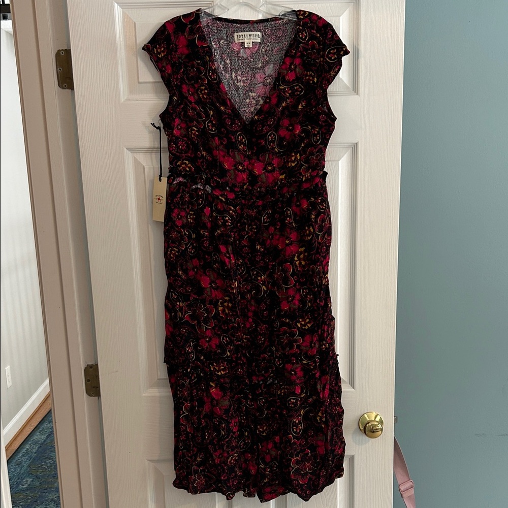 Idyllwind Black and Pink Floral Midi Dress